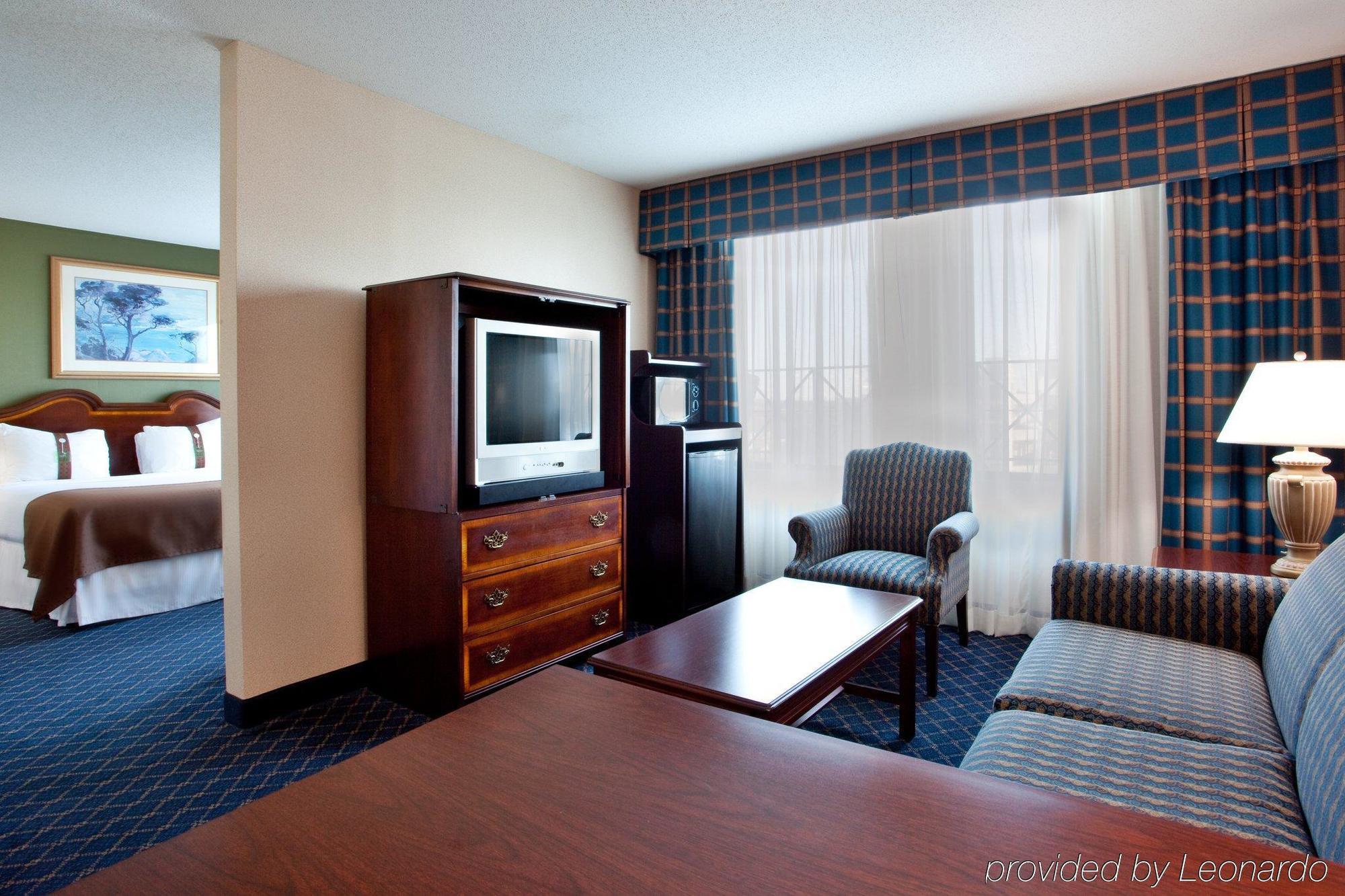 Doubletree By Hilton Charlotte City Center Room photo